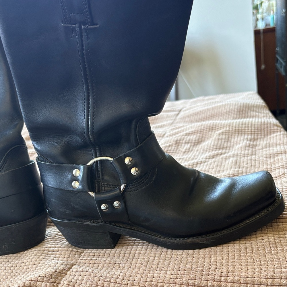 Frye Women’s Black Leather Harness Boots Size 8.5 - Picture 7 of 14